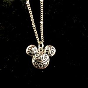 🐝3/$15 Disney Mickey necklace.